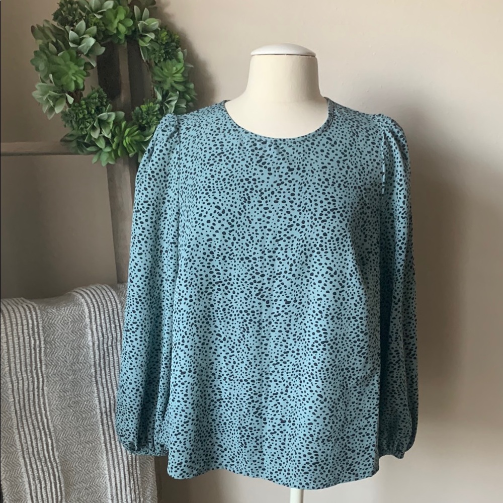 SHEIN green & black dot blouse